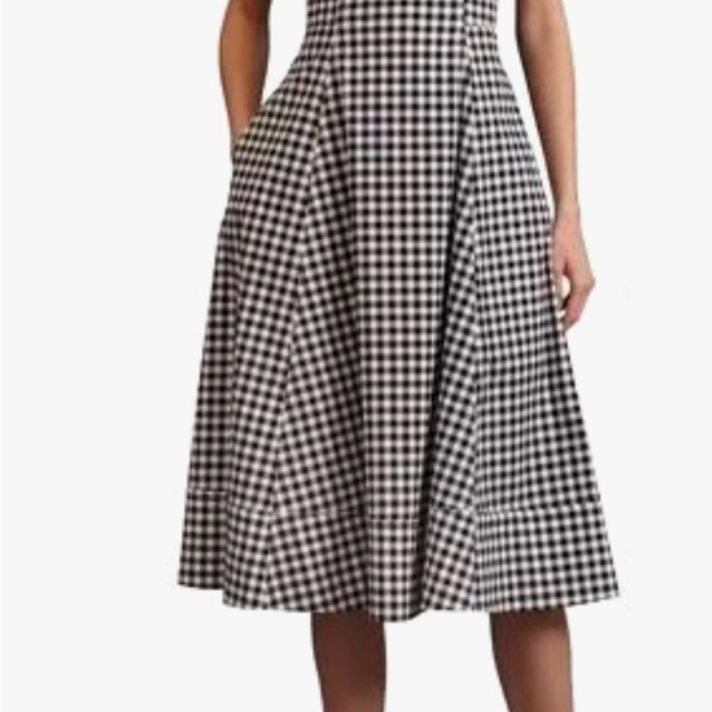 Avec Les Filles Black and White Midi Pleated Dress